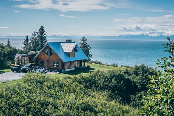Alaska Will Pay You Over $1,500 Per Year Just To Live There